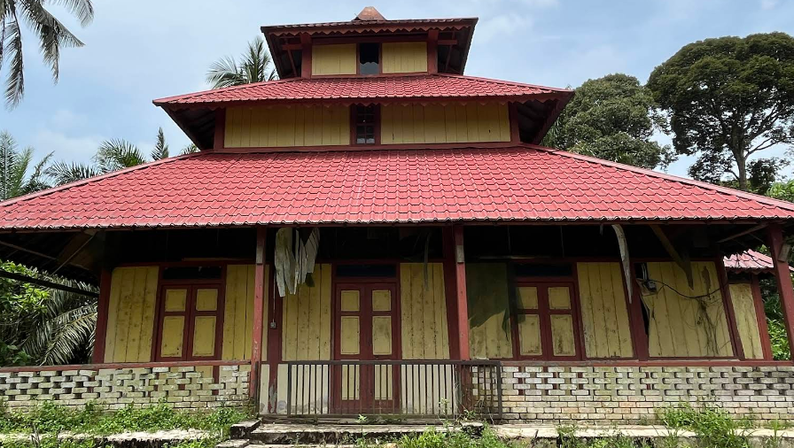MASJID LAMA KG BALUN BIDAI