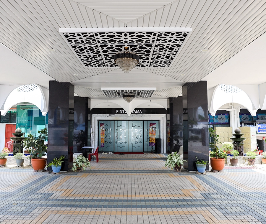MASJID SULTAN IDRIS SHAH II (MASJID NEGERI)