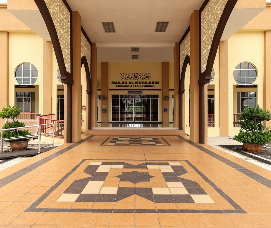 MASJID JAMEK AL-MUHAJIRIN