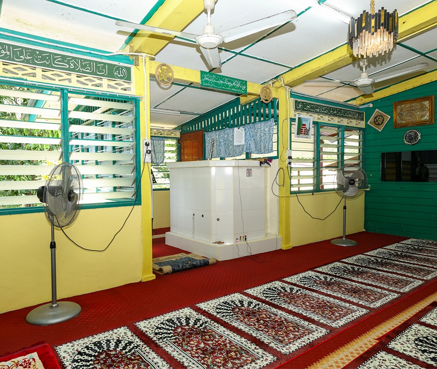 MASJID JAMEK KAMPUNG KINJANG