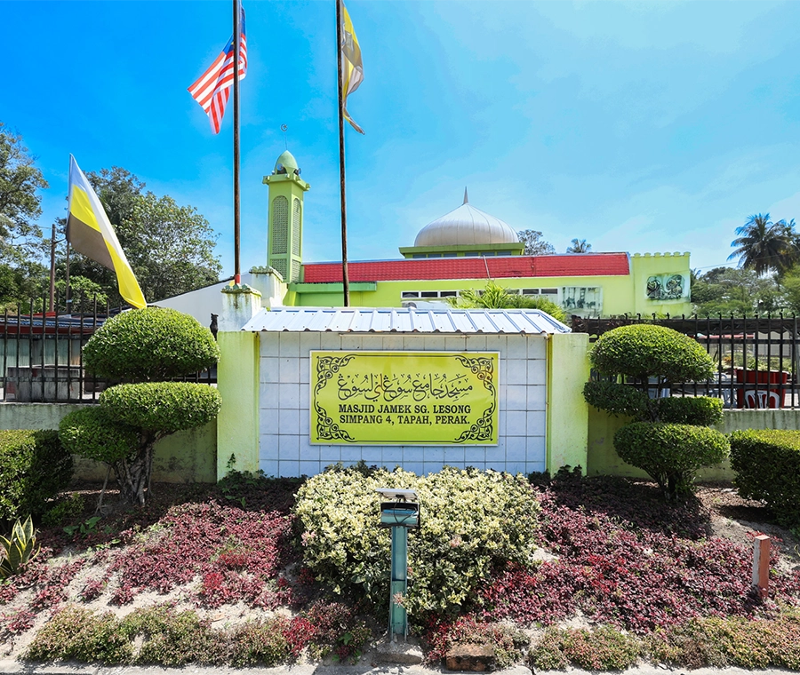 MASJID JAMEK SUNGAI LESUNG