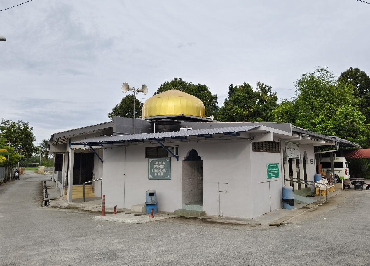 MASJID JAMEK SIMPANG EMPAT SELINSING