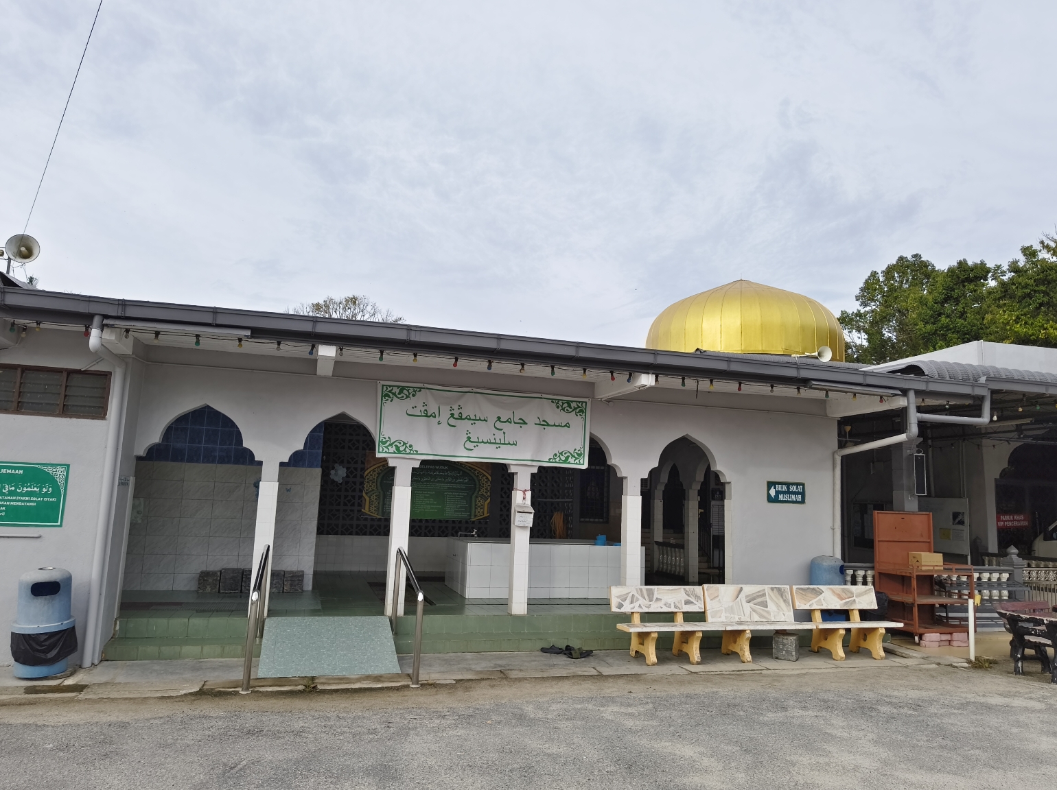 MASJID JAMEK SIMPANG EMPAT SELINSING