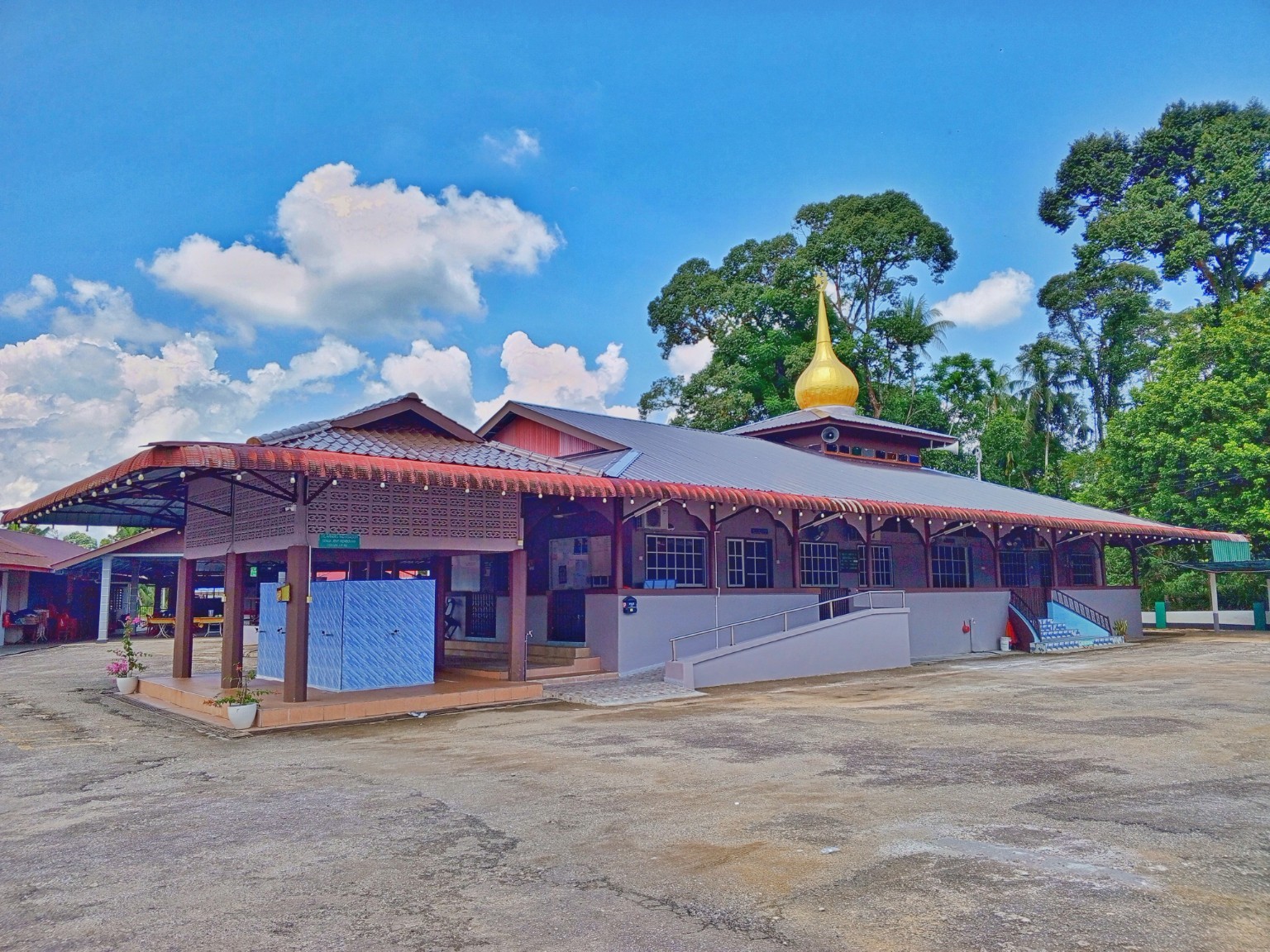 MASJID JAMEK KG. YAMAN